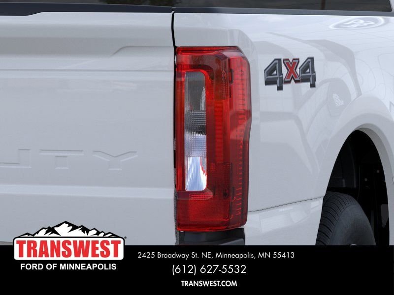 New 2026 Oxford White Ford F-350® XLT image 21