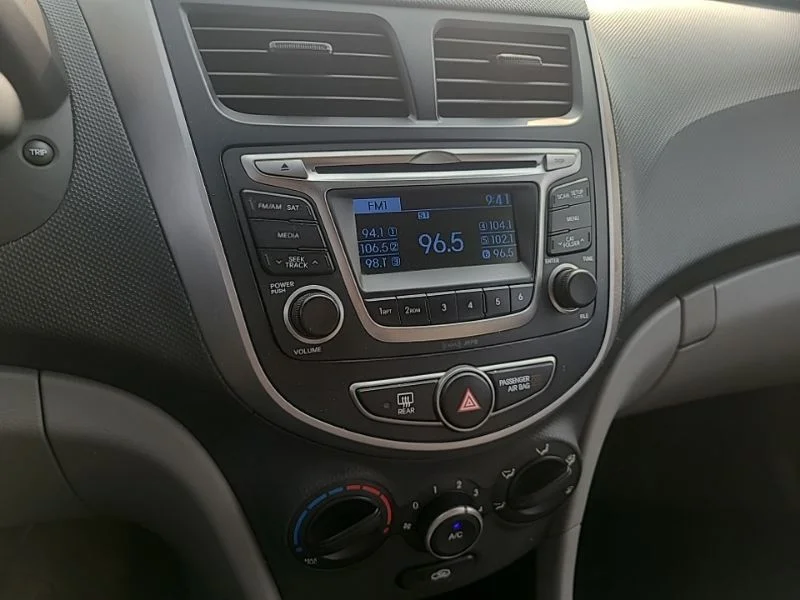 Used 2017 White Hyundai SE image 15