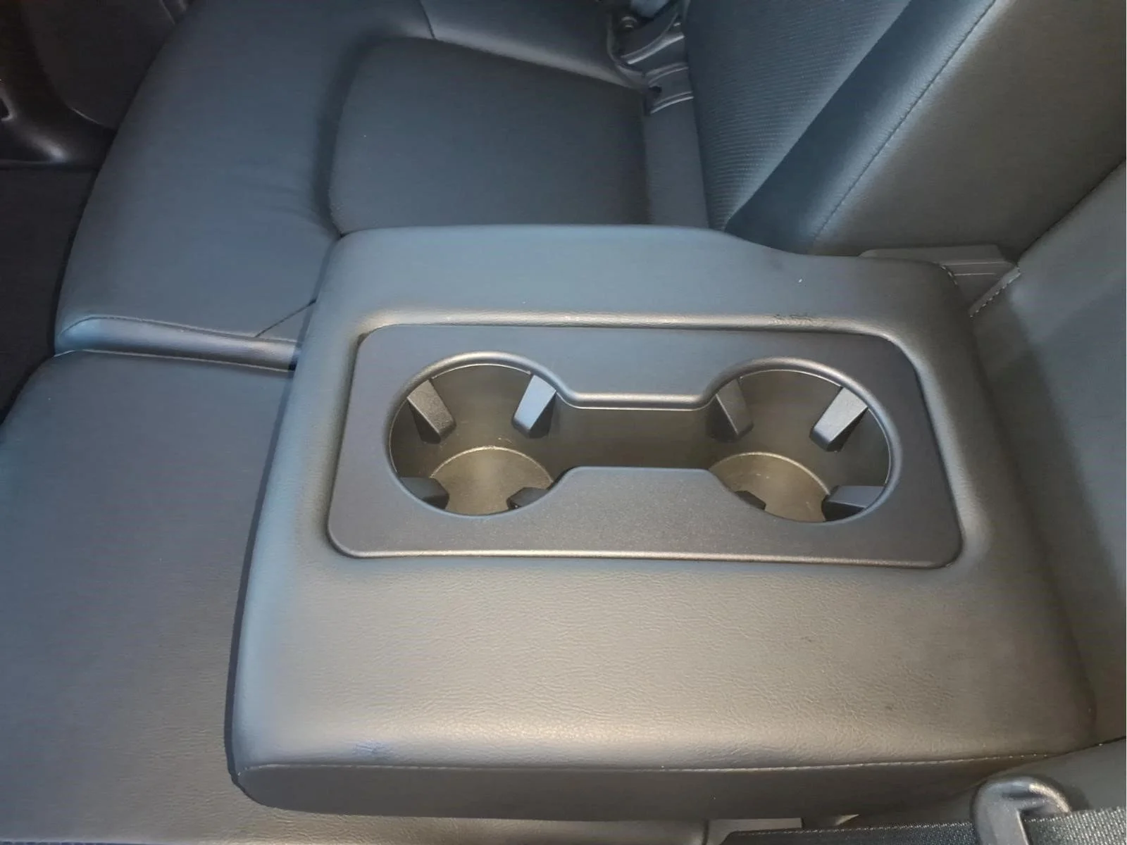 Used 2022 Gray Nissan SL image 12