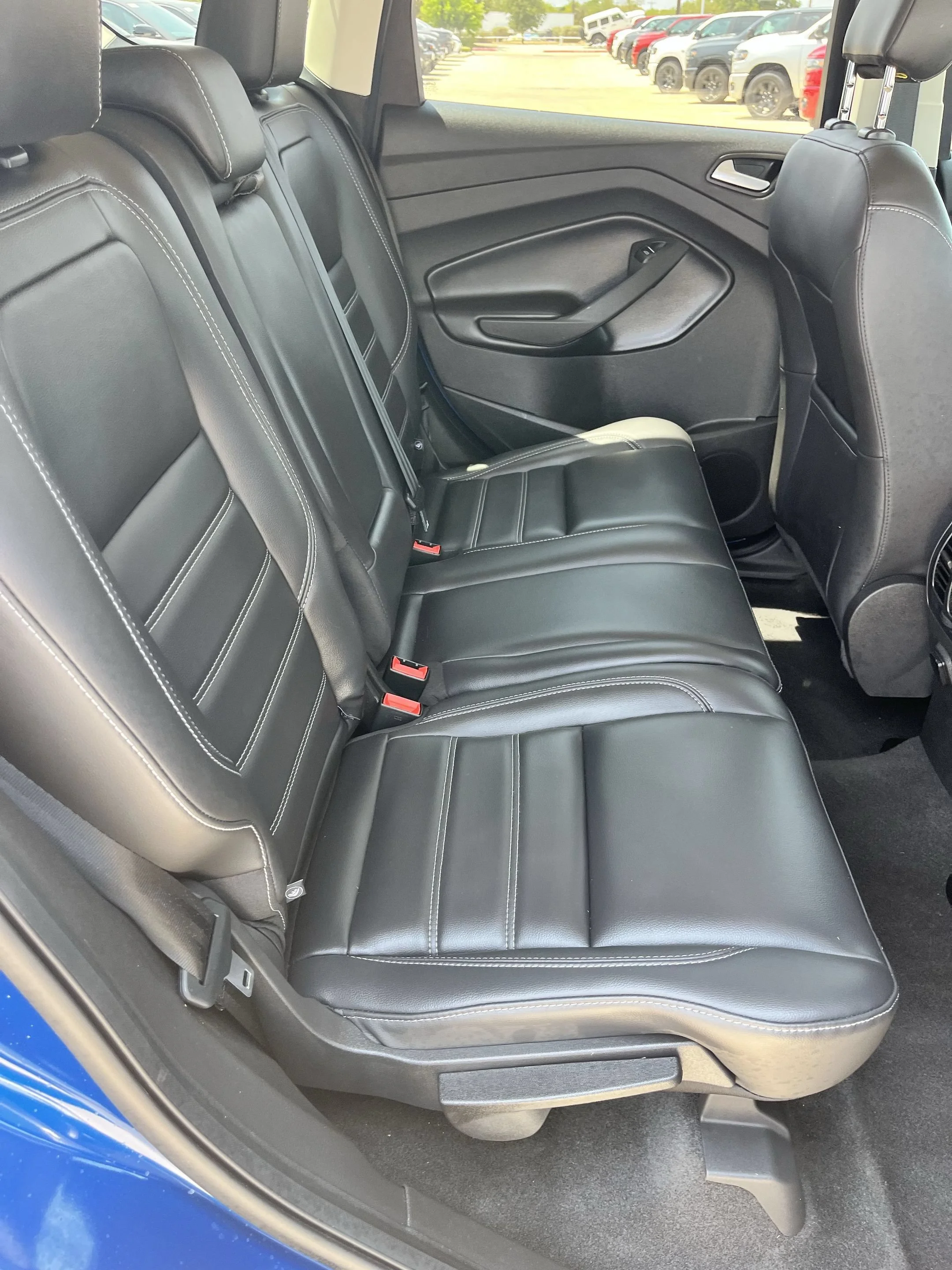 Used 2019 Blue Ford SEL image 25