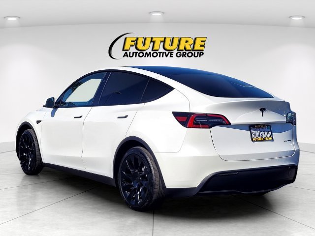 Used 2024 White Tesla Long Range image 6