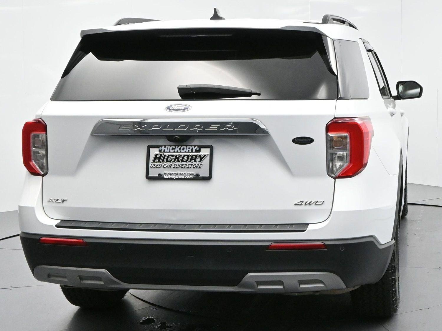 Used 2023 Oxford White Ford XLT image 6