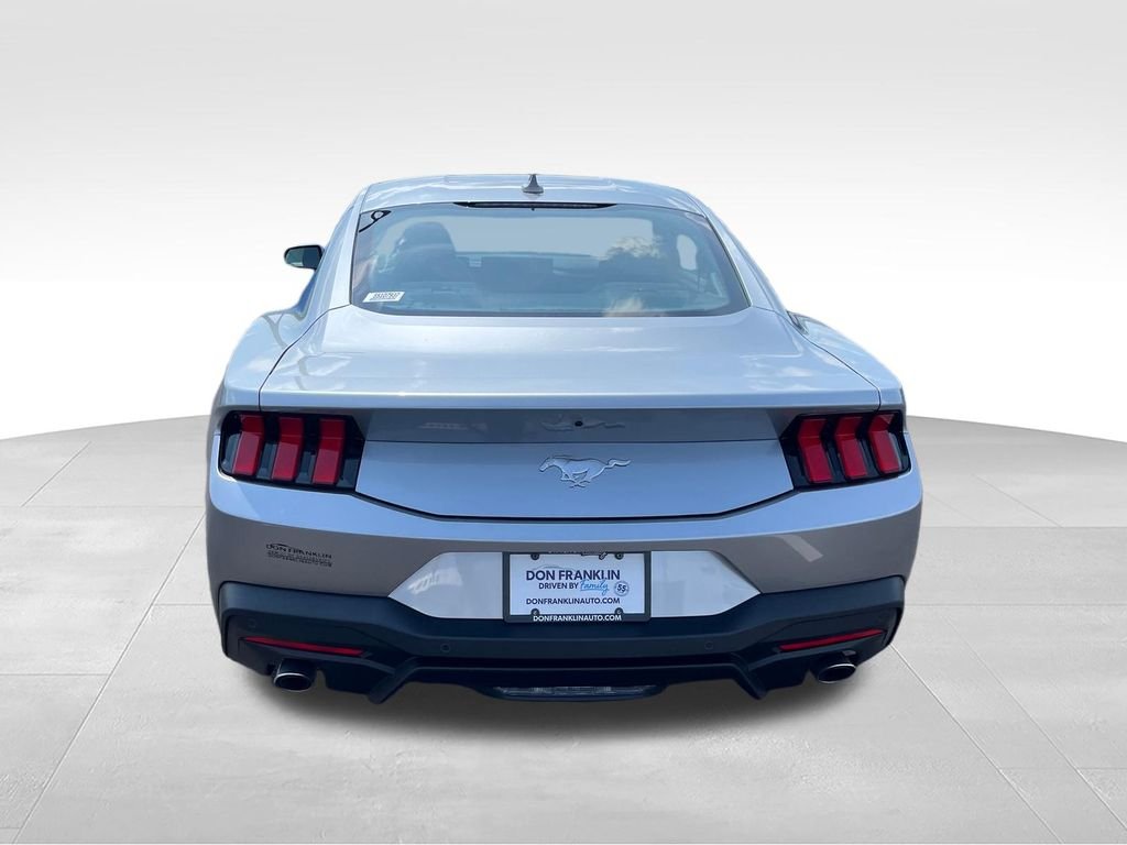 Used 2025 Silver Ford EcoBoost image 4
