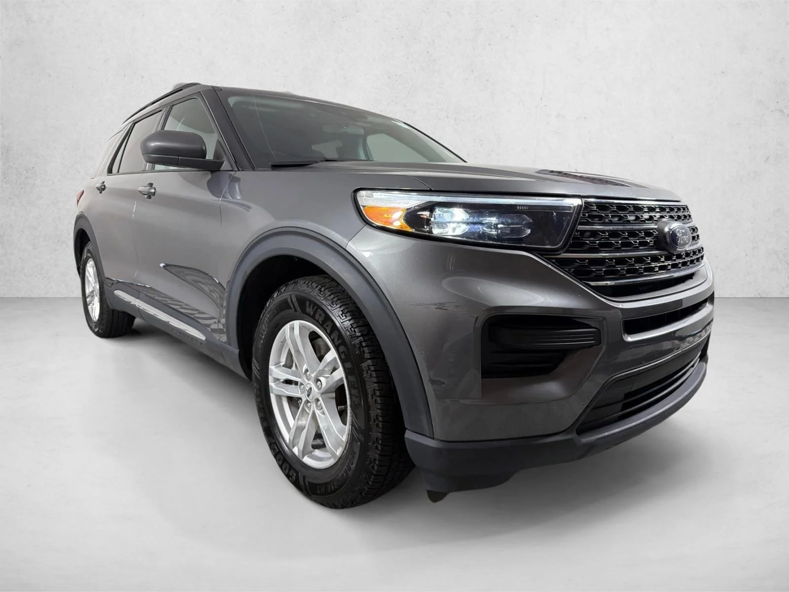 Used 2023 Carbonized Gray Metallic Ford XLT image 1