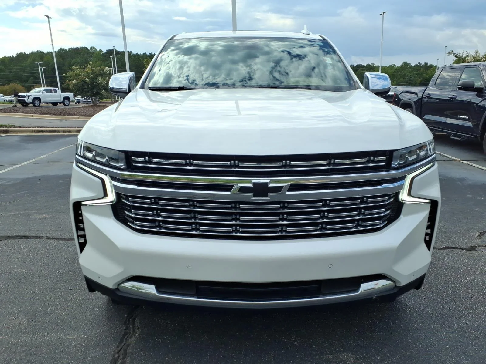 Used 2023 Summit White Chevrolet Premier image 14