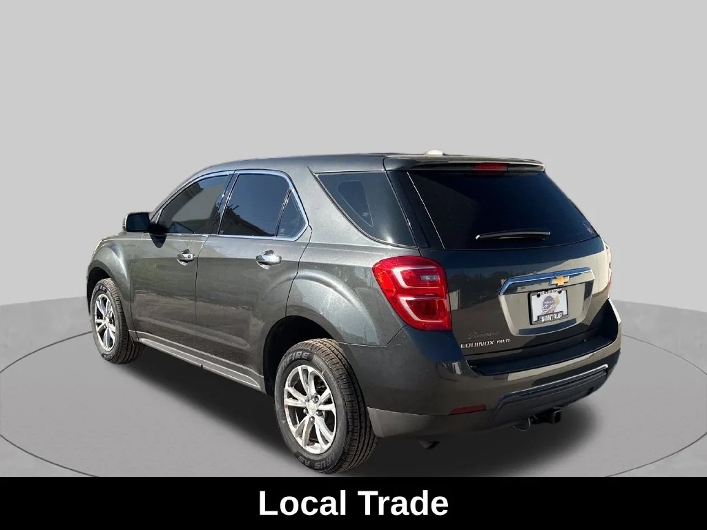 Used 2017 Gray Chevrolet LS image 3