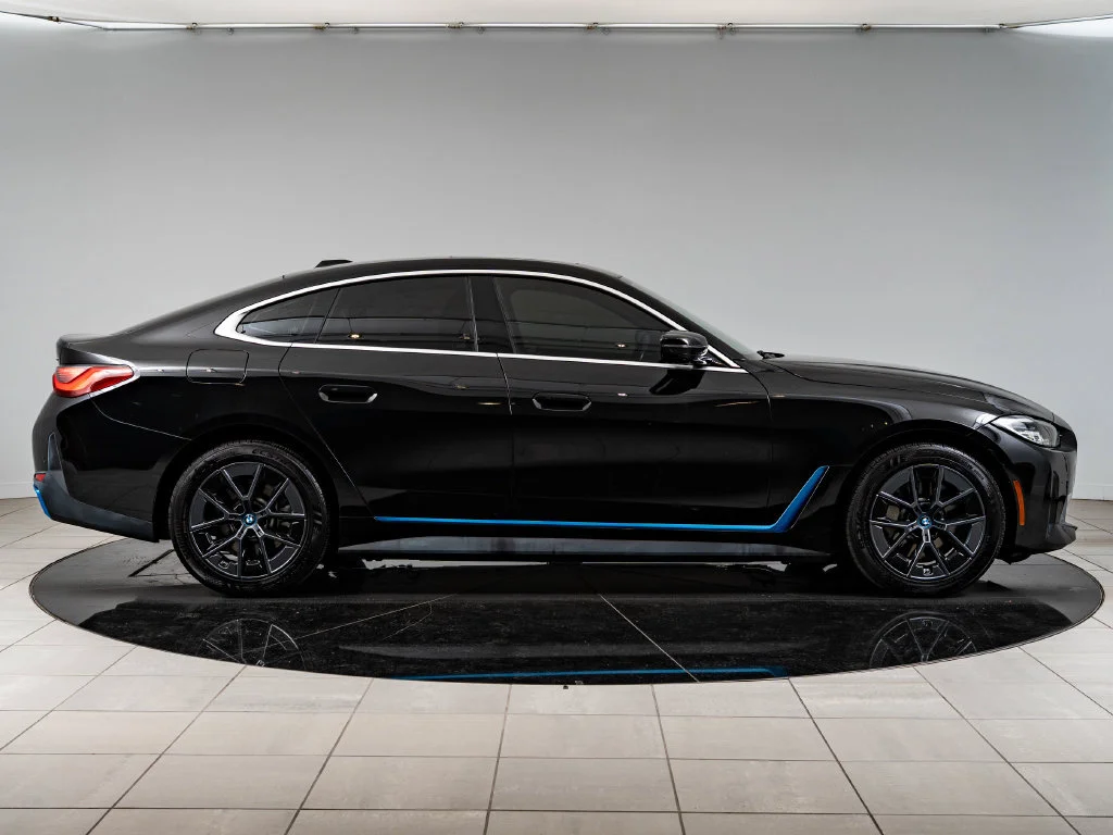 Used 2023 Jet Black BMW eDrive35 image 11