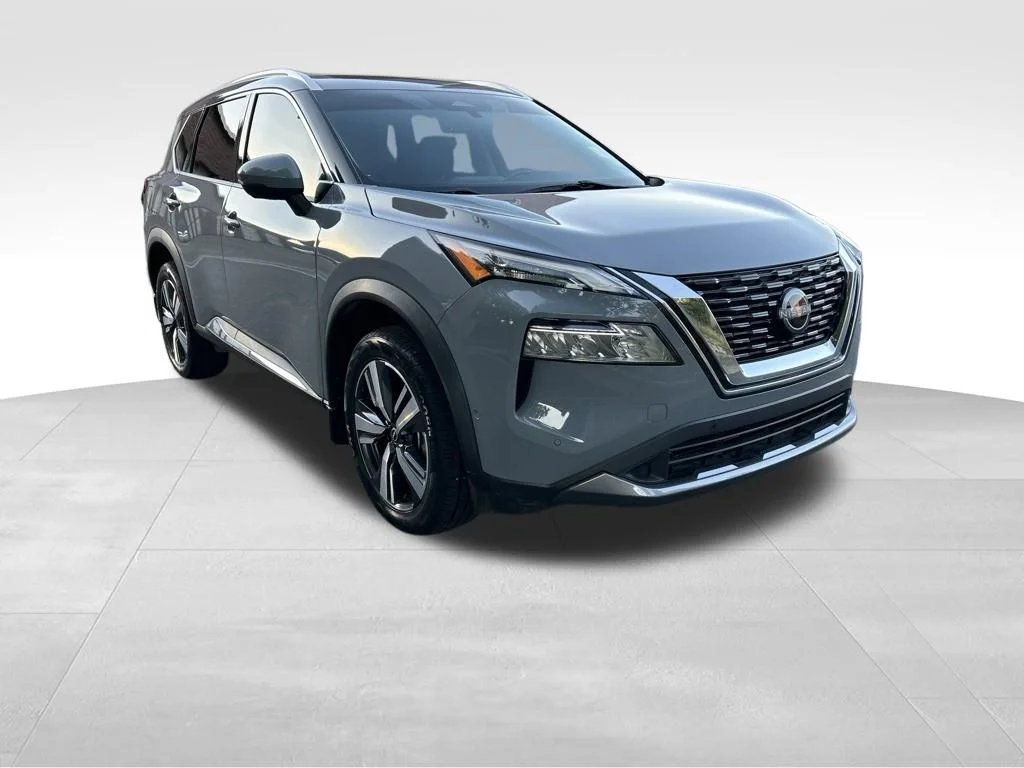 Used 2023 Gray Nissan SL image 8