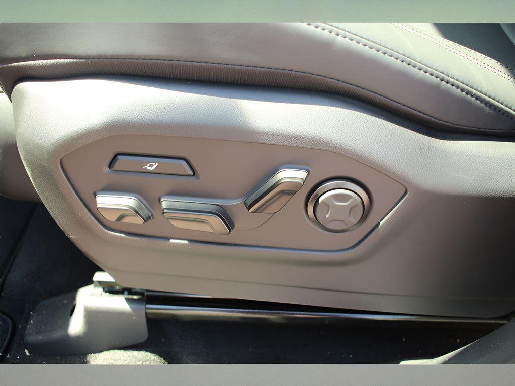 2026 Hyundai Santa Fe Calligraphy - Photo 15
