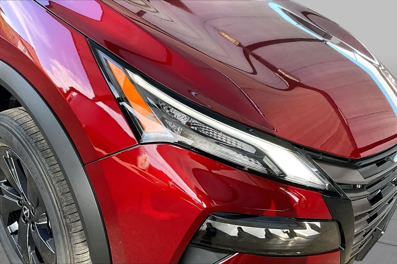 New 2027 Scarlet Ember Tintcoat Nissan SV image 18
