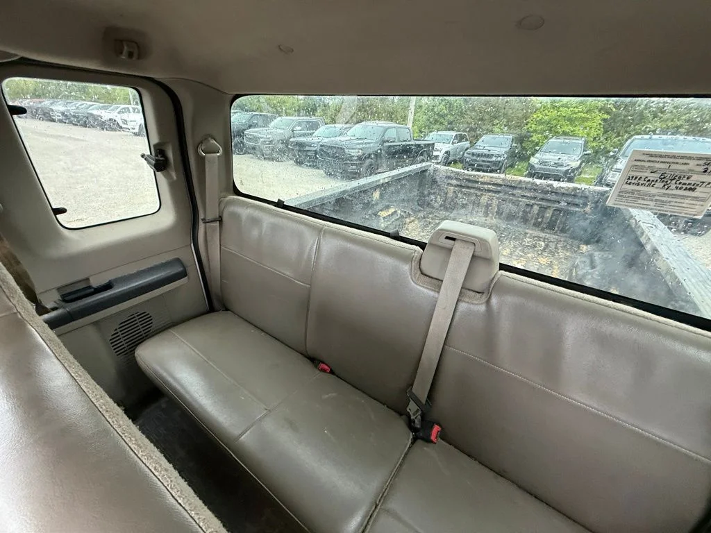Used 2008 White Ford XL image 14