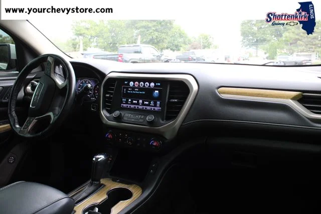 Used 2018 White GMC Denali image 10