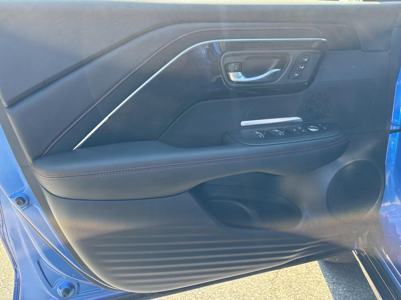 Used 2025 Adriatic Blue Sea Metallic Acura w/A-Spec Advance Package image 13