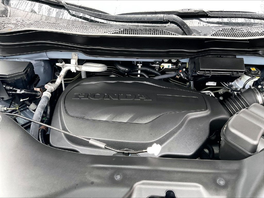 Used 2024  Honda Black Edition image 35