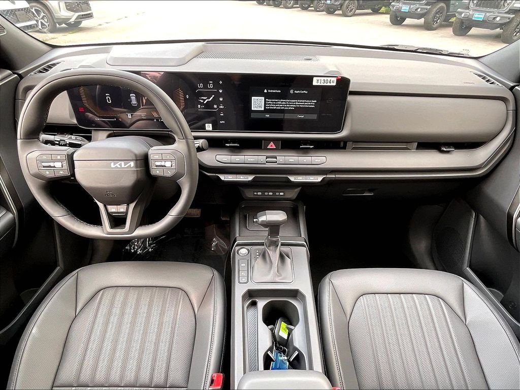 New 2027 Snow White Pearl Kia X-Line image 12