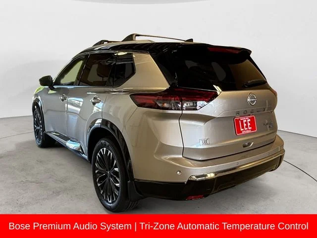New 2026 Champagne Silver Metallic Super Black Nissan Platinum image 3