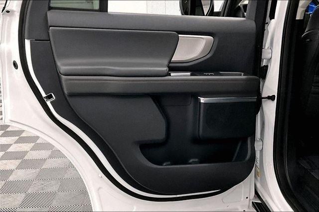 Used 2025 Oxford White Ford Active image 23