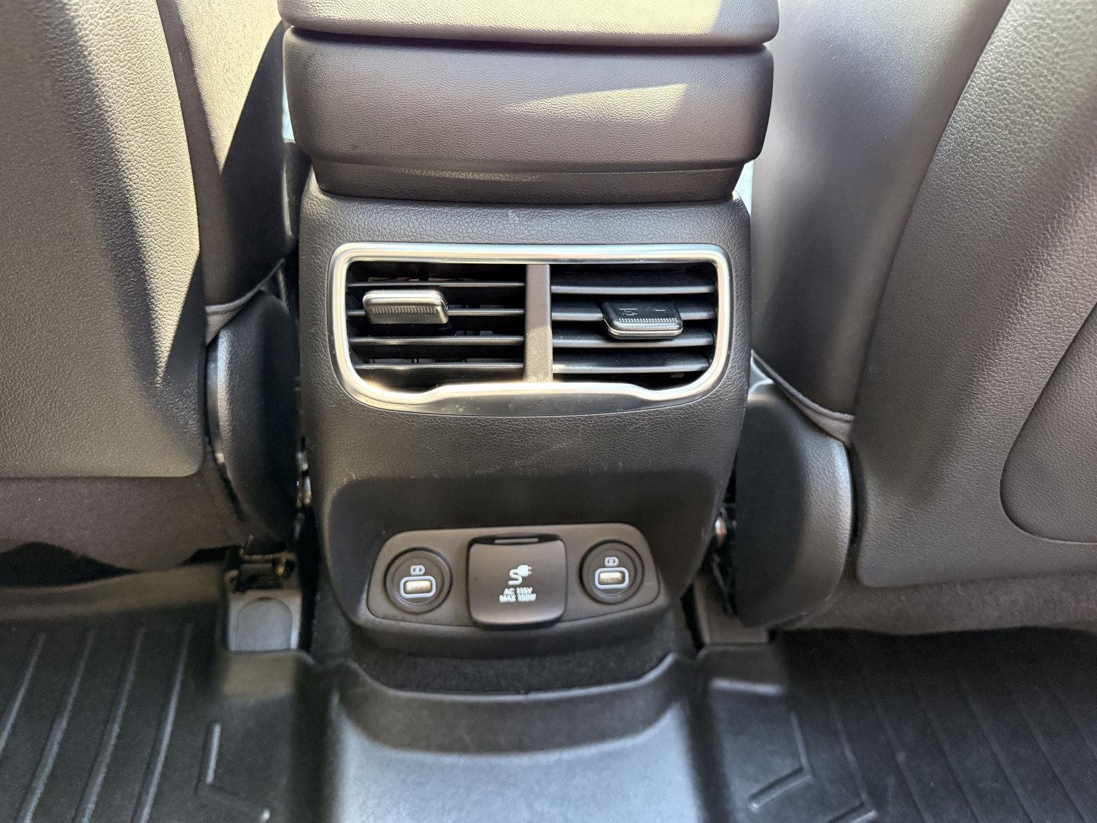 Used 2021 Quartz White Hyundai Calligraphy image 22