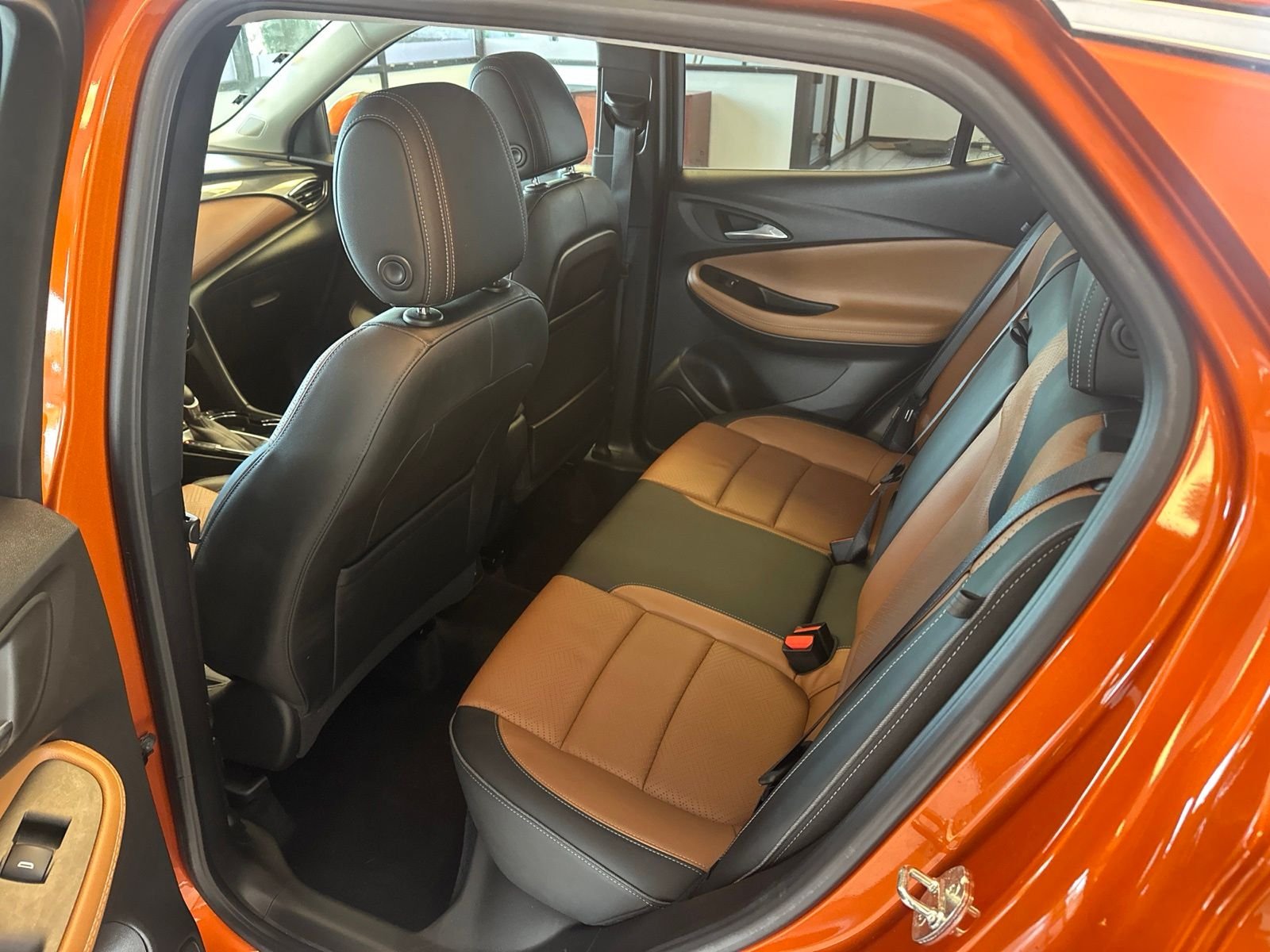 Used 2022 Orange Buick Essence image 6