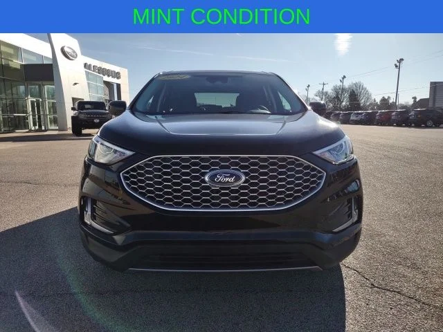 Used 2024 Black Metallic Ford SEL image 8