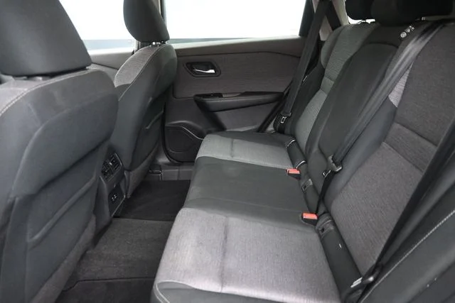 Used 2022 Silver Nissan SV image 18