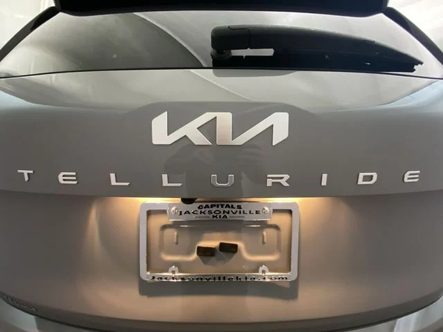 Used 2024 Gray Kia SX-Prestige X-Line image 28