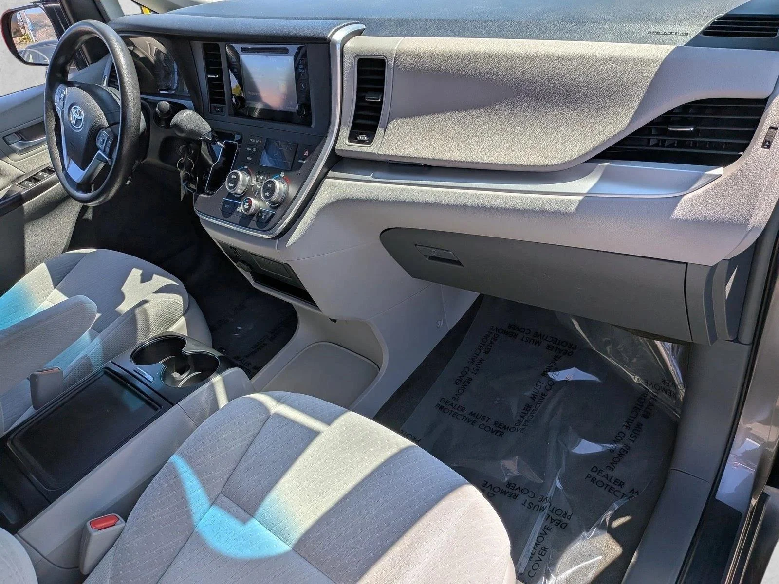 Used 2016 Predawn Gray Mica Toyota LE image 20