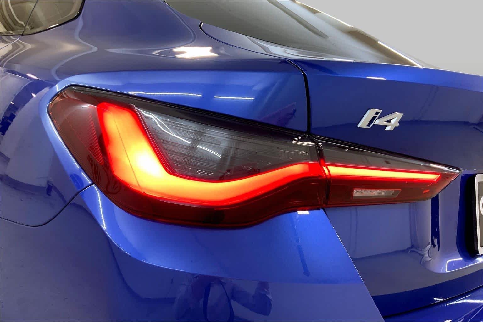 Used 2024 Portimao Blue Metallic BMW xDrive40 image 28