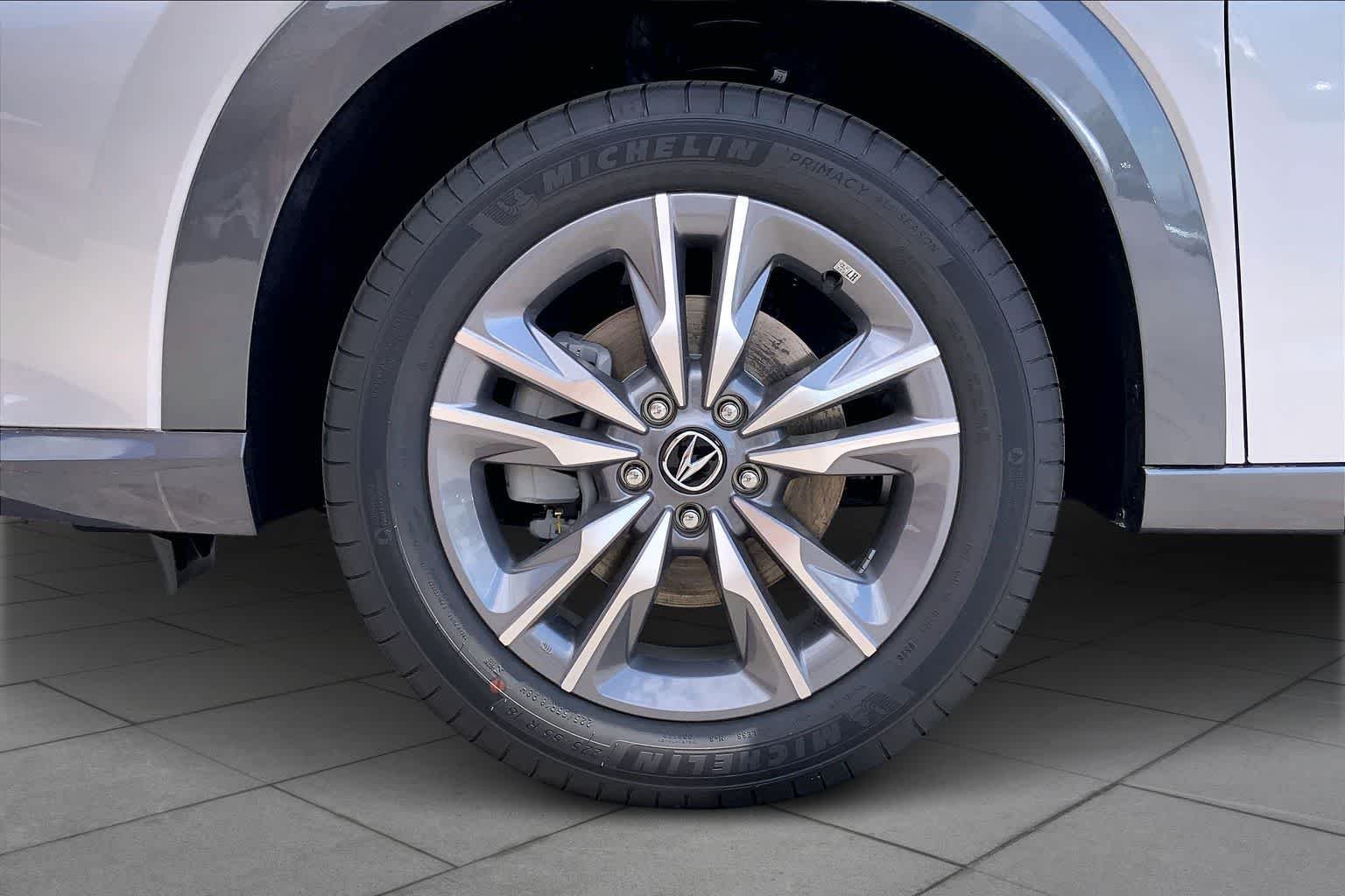 New 2026 Solar Silver Metallic Acura  image 9