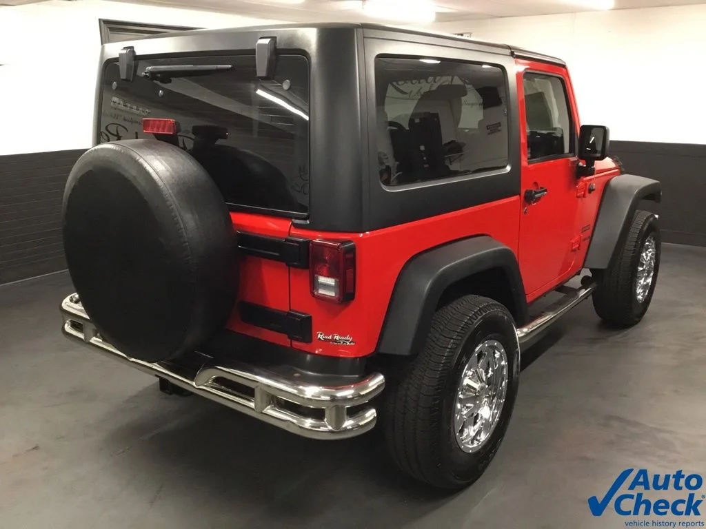 Used 2015 Red Jeep Sport image 11