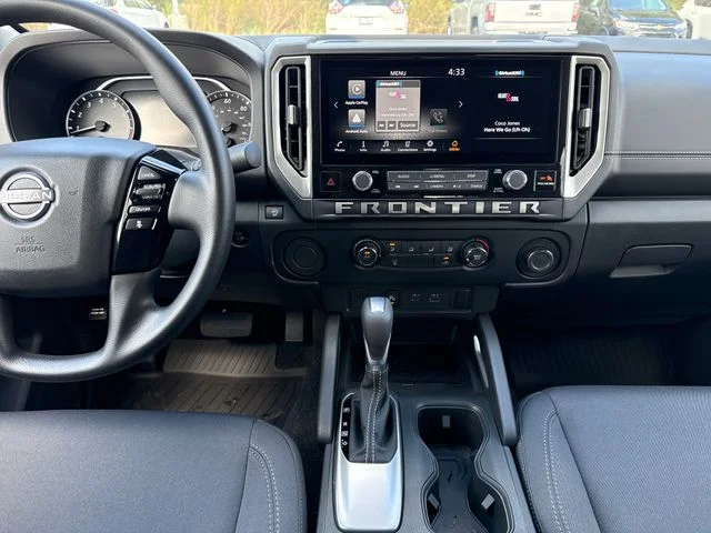 New 2027 Super Black Nissan Crew Cab SV image 19