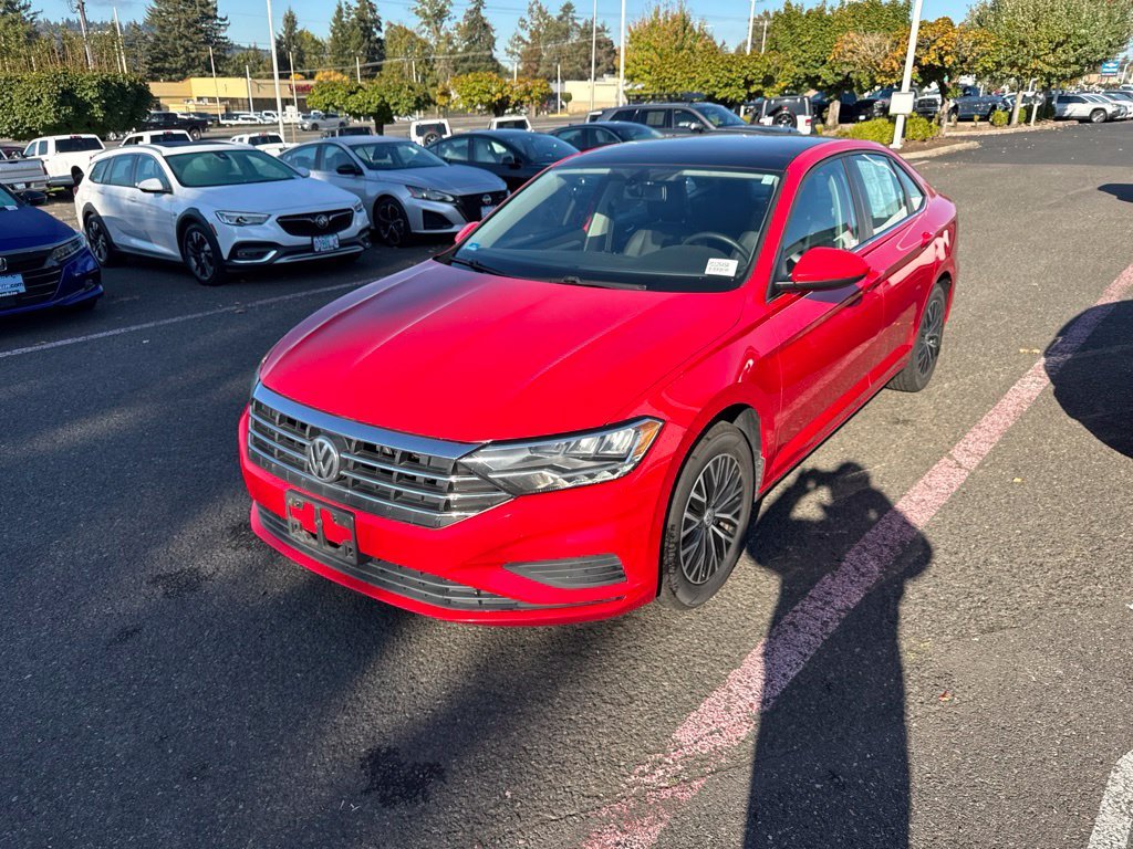 Used 2020 Tornado Red Volkswagen 1.4T SE image 3