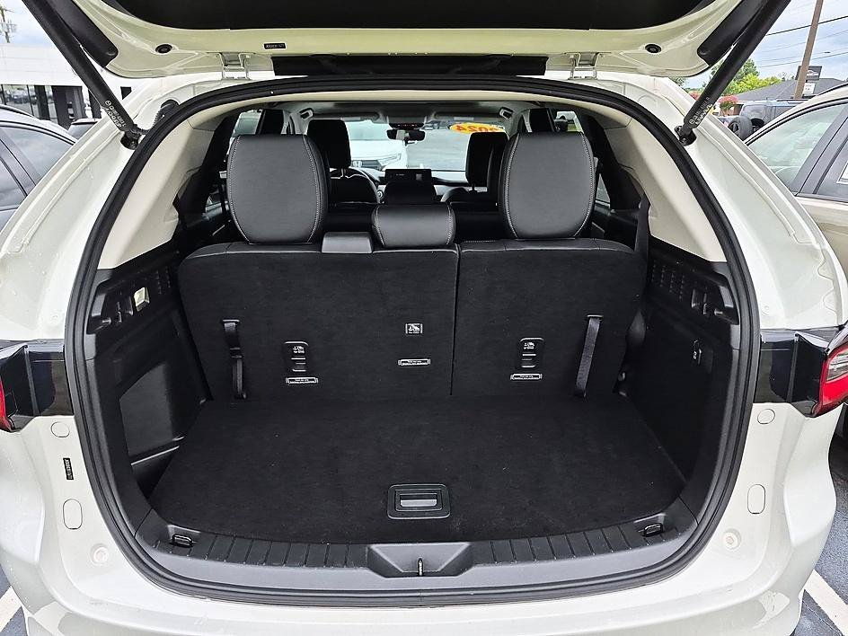 Used 2024 Rhodium White Premium Mazda 3.3 Turbo Preferred image 33