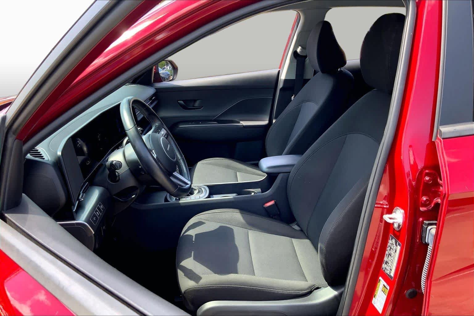 Pre-Owned 2025 Hyundai Kona SEL