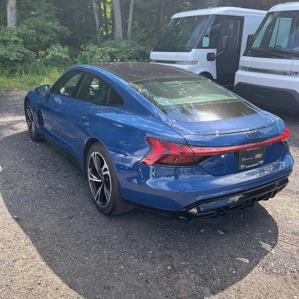 WAUCJBFW9R7003028