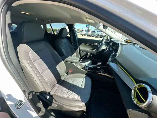 Used 2024 White Chevrolet LT image 30