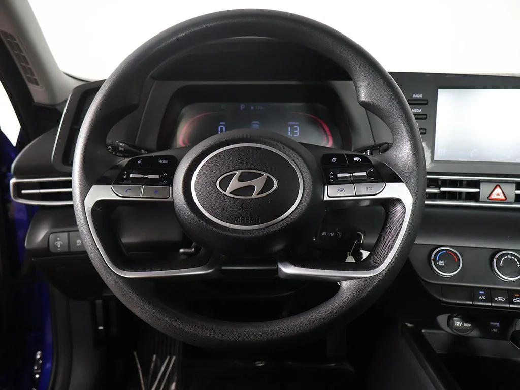 Used 2025 Blue Hyundai SE image 33