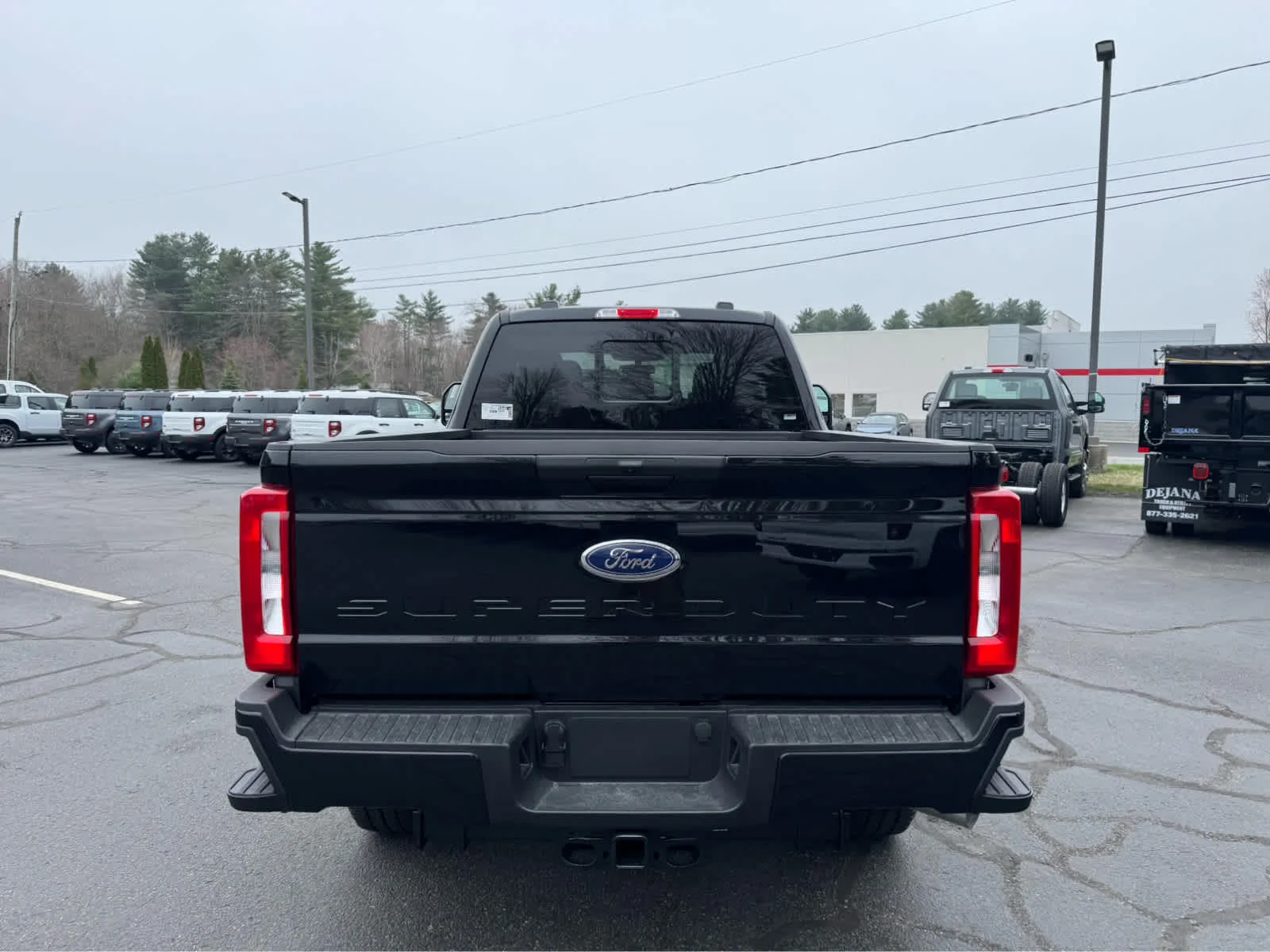 New 2026 Agate Black Metallic Ford XL image 4