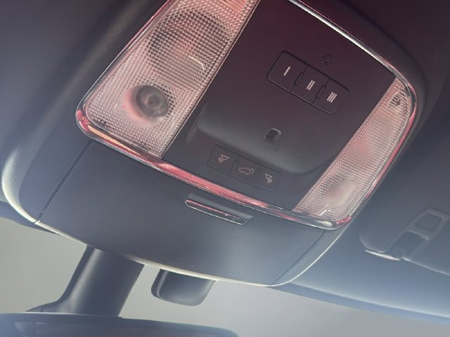 Used 2018 White Dodge R/T image 27