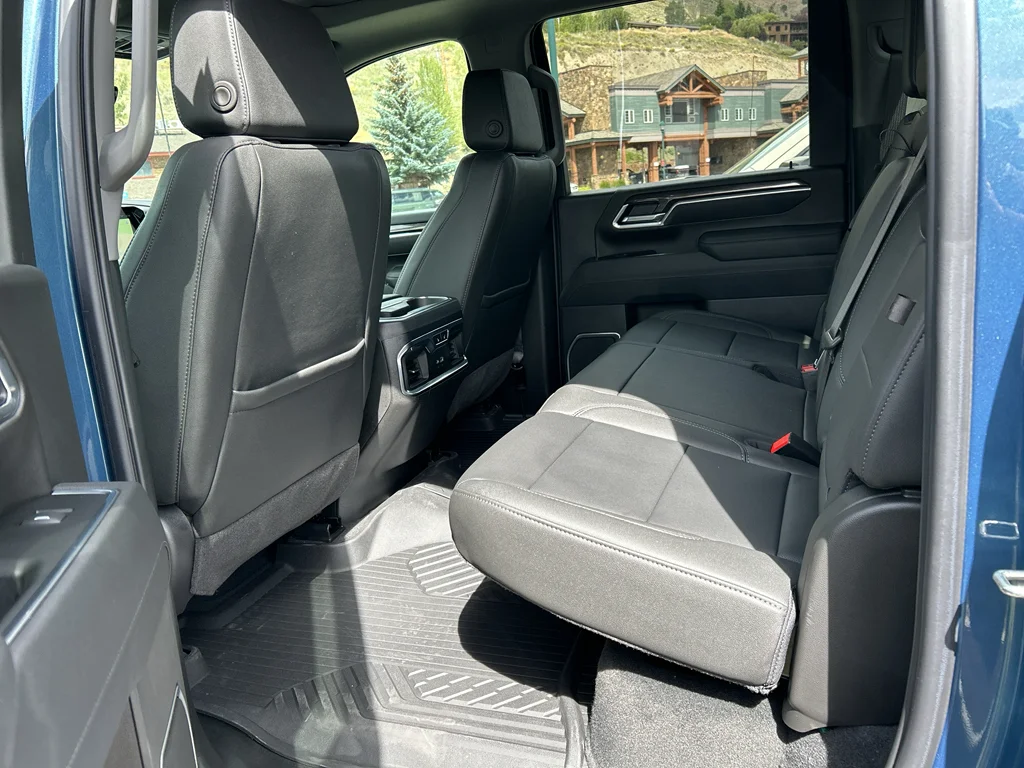2026 Chevrolet Silverado 3500 HD LTZ - Photo 8