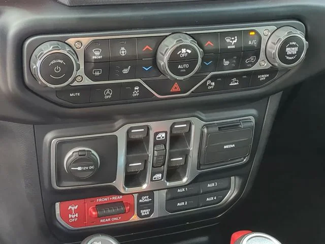 Used 2020 Black Jeep Rubicon image 23