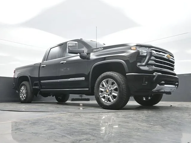 New 2026 Black Chevrolet High Country image 15