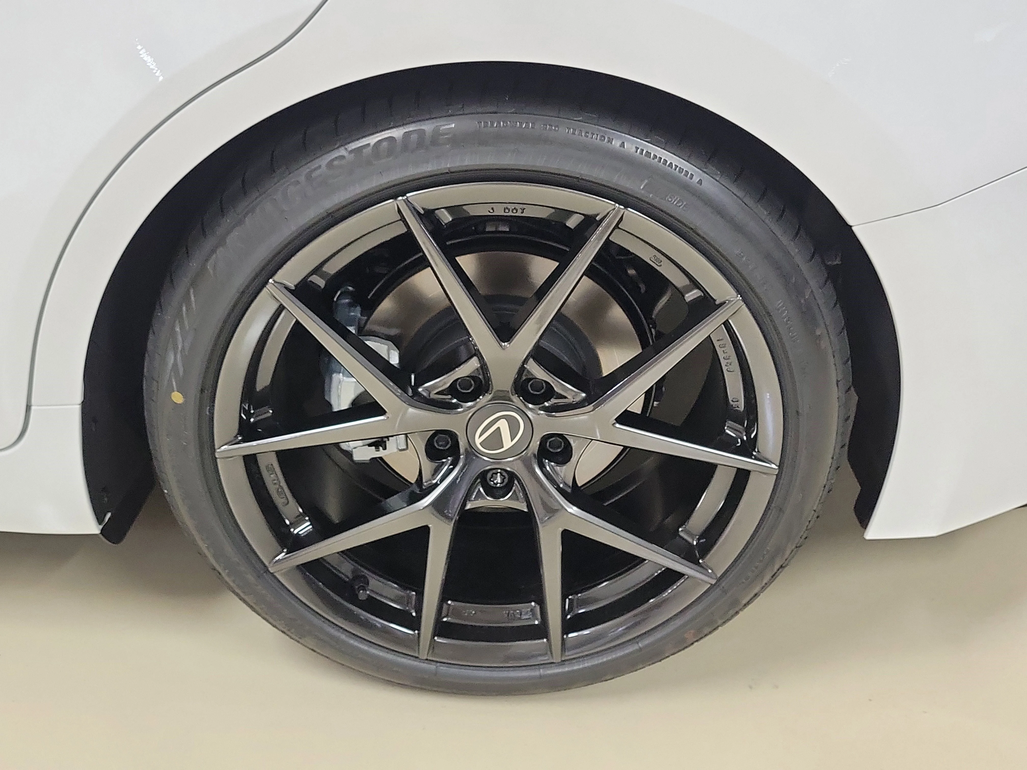 New 2026 Ultra White Lexus F SPORT Design image 5