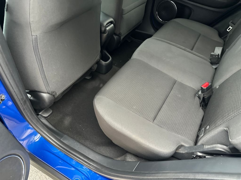 Used 2022  Honda EX image 30