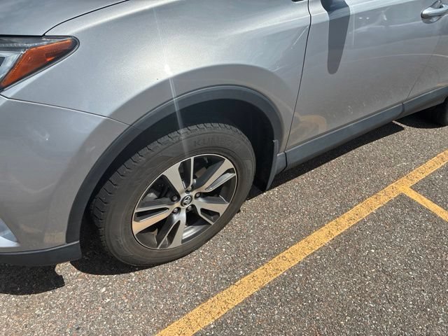 Used 2017 Silver Sky Metallic Toyota XLE image 9