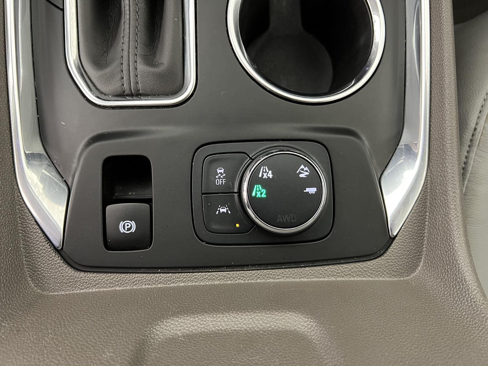 Used 2020 Mosaic Black Metallic Chevrolet Premier image 50