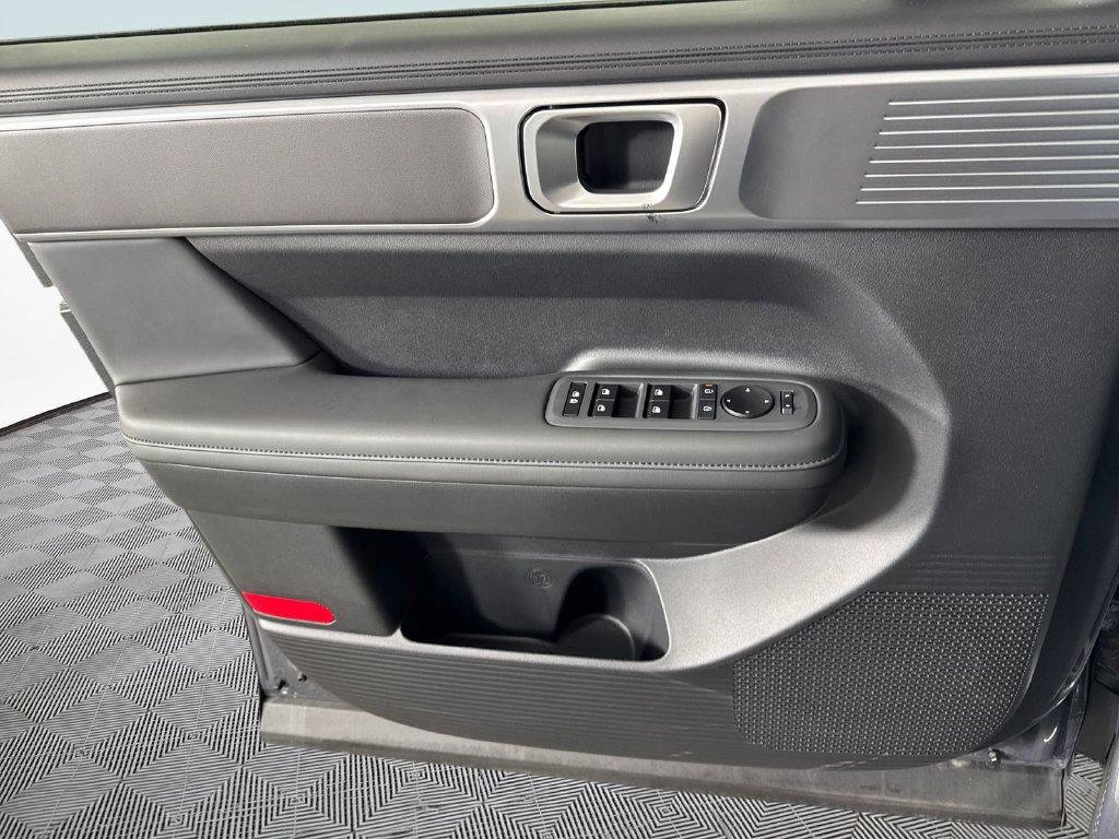 New 2027 Gray Hyundai SEL AWD image 17