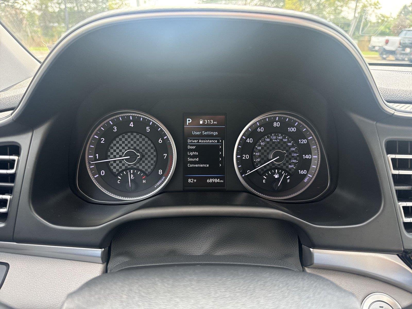 Used 2020 Fluid Metal Hyundai Limited image 29