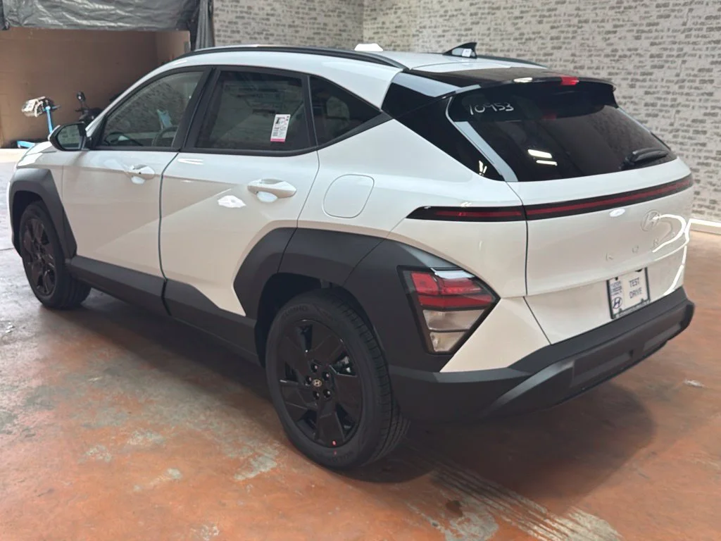 New 2027 Atlas White Hyundai SEL Sport image 5