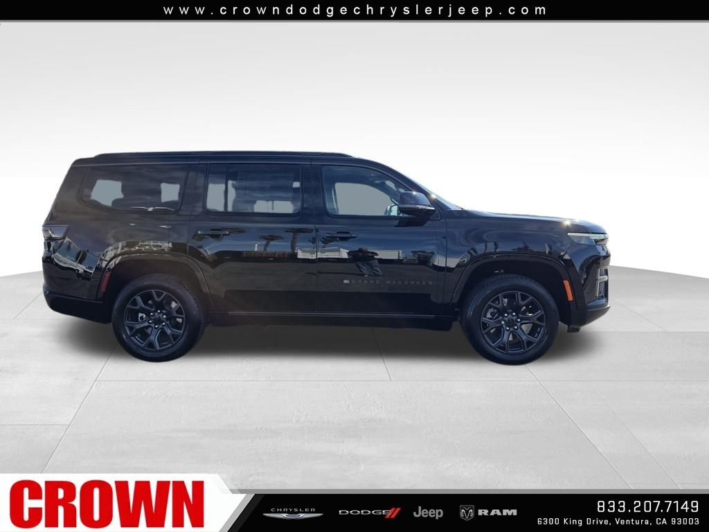 New 2026 High Gloss Black Exterior Paint Jeep Limited Altitude image 4